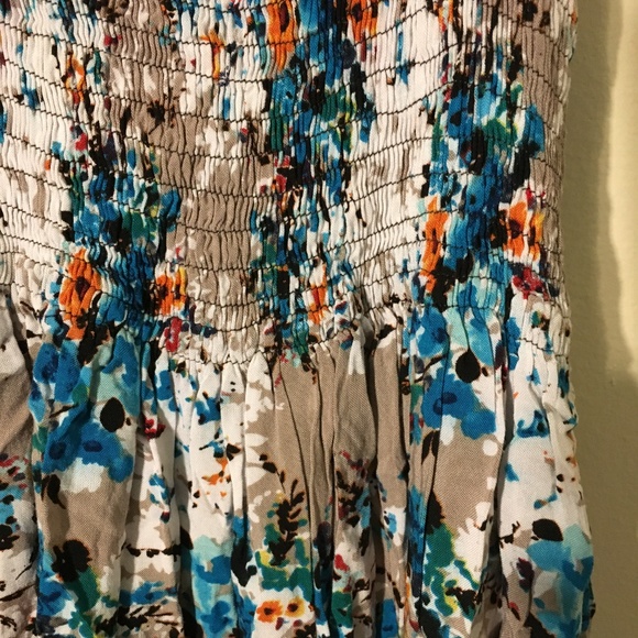 //floral maxi// - Picture 3 of 4